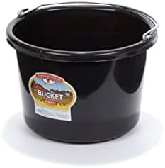 Little Giant® Plastic Animal Feed Bucket | Round Plastic Feed Bucket with Metal Handle | Made in USA | 8 Quarts | Black