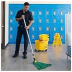 Rubbermaid Commercial Products Gripper Wet Mop Handle, 54-Inch Fiberglass, Heavy Duty Mop for Industrial/Household Floor Cleaning, Quick Change Mop Head