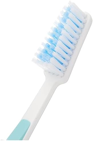 AQUAFRESH TOOTHBRUSHES Medium 3's (Pack of 1)