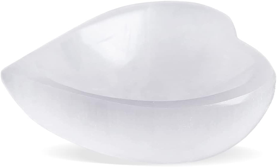 Selenite Crystal Heart Shaped Bowl 10cm, Crystals Smudging Bowl for Reiki Healing, Anxiety Relief & Meditation. Ideal for Gift & Home Decor - White
