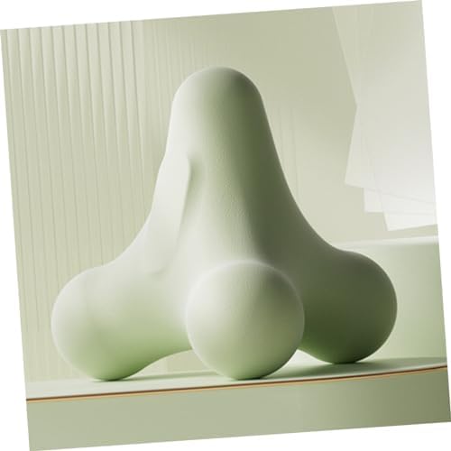 2Pcs Practical Massage Ball for Muscle Soreness Relief Handheld Manual Massaging Tool for Neck Shoulder Relaxation Portable Fitness Accessory for Precise Tension Release and