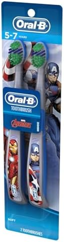 Oral-B Kid's Manual Toothbrush Featuring Marvel's Spiderman, Soft Bristles, for Children and Toddlers 3+, 2 Count