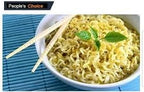 Instant 2 Minute Maggi Noodles - Chicken Flavor with Seasonings (Pack of 5 Packs / 80g Ea) To boost the goodness in your bowl ... So Delicious Meal