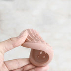 Cabilock Silica Gel Soap Holder Hollow Soap Dish Drying Tools Placing Rack with Drainage 3pcs for Home Shower Sink Use Random Color Random Color