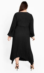 Avenue Women's Avenue Plus Size Dress Eve Pleat in Black, Size 16