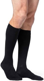 SIGVARIS Men’s DYNAVEN Closed Toe Calf-High Socks 15-20mmHg