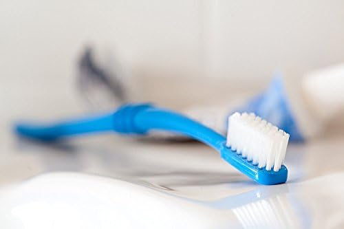 Preserve Toothbrushes with Travel Case, Medium Bristles, (Pack of 6) (Colors Vary)
