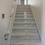 Modern Acrylic Handrail for Stairs - Wall-Mounted Crystal Shape Railing, Non-Slip Clear Bubble Grab Bar for Dance Studios and Villas