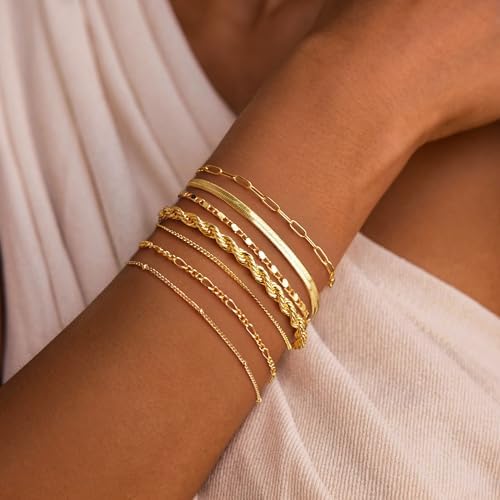 Gokeey 7PCS 14K Gold Plated Bracelets Sets for Women，Dainty Fashion Layered Cuban Link Chain Herringbone Paperclip Chain Bracelets Stack，Trendy Simple Stackable Gold Silver Bracelets Jewelry Gifts