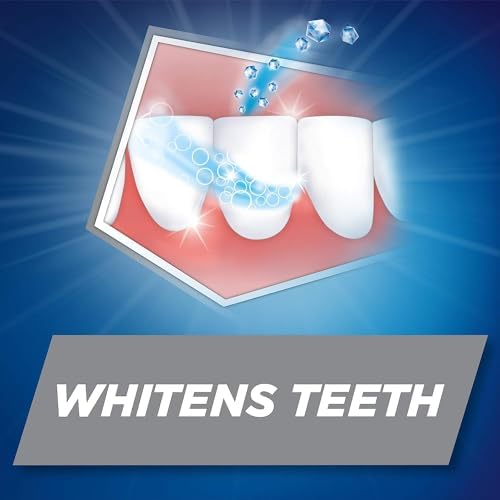 Aquafresh Extreme Clean Whitening Action Fluoride Toothpaste for Cavity Protection, pack of 6 tubes 5.6 oz each