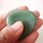 Thumb Worry Stone,Hand Carved Heart Shaped Polished Healing Crystal Stress Relief Pocket Stones, Green Aventurine