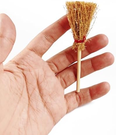 GXXMEI 10PCS Mini Brooms, Witch Straw Brooms, Doll House Dollhouse Accessories Props Miniature Artificial, Mini Furniture Halloween Decoration Accessory for Costume Cosplay Party, Decorations