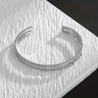 Simple polished titanium steel open bracelet, stainless steel C-shaped bracelet, adjustable double line bracelet, suitable for daily wear or gift giving, suitable for both men and women