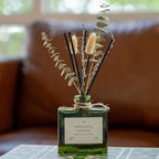 Craft & Kin Reed Diffuser with Dried Flowers | 5 oz White Peony & Tuberose Scented Holiday Reed Diffusers for Home, Bathroom | Scent Sticks | Elegant Fragrance Home Decor for Men & Women