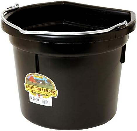 Little Giant® Flat Back Plastic Animal Feed Bucket | Animal Feed Bucket with Metal Handle | Horse Feeder & Waterer Pail | 22 Quarts | Black