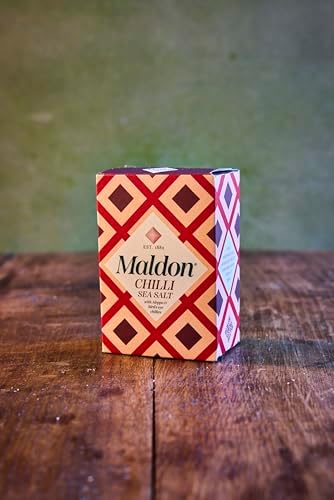 Maldon Chilli Sea Salt Flakes, Blended with Aleppo & Bird’s Eye Chillies - Take Simple Dishes to the Next Level - Fantastic Flavour - Unique Pyramid-Shaped Sea Salt Flakes - 100g Box