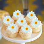40PCS Edible Daisy Cupcake Toppers White Daisy Flower Cupcake Picks for Spring Flower Baby Shower Girls Birthday Party Drink Toppers Bridal Engagement Wedding Anniversary Party Decorations Supplies