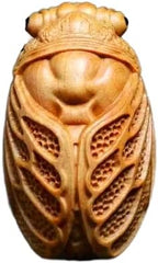 Acxico 1 Piece Charming Wooden Cicada Figurine, Versatile Indoor/Outdoor Decor, Natural Wood Insect Statue, Home Accent for Christmas and Daily Display
