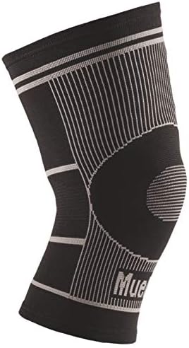 Mueller Sports Medicine 4-Way Stretch Knee Support, Knee Pain Relief Support for Men and Women, Ideal for Arthritis, Sprains, Black