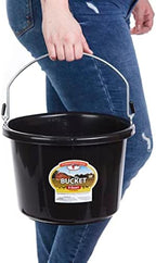 Little Giant® Plastic Animal Feed Bucket | Round Plastic Feed Bucket with Metal Handle | Made in USA | 8 Quarts | Black
