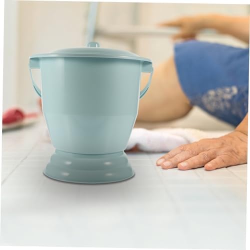 Household Chamber Pot with Lid Portable Spittoon for Kids Elderly and Pregnant Women Thickened Plastic Urine Bedpan for Home Use