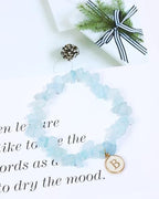 Natural Chip Stone Bracelet 1Pcs Summer Beach Irregular Crystal Gemstone Gravel Beads Stretch Bracelet for Women Men Daily Wear