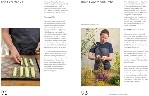 The Noma Guide to Building Flavour: Including recipes and techniques for sauces, butters, broths, reductions, preserves, vinaigrettes, flavoured salts, and infused oils (Foundations of Flavor)