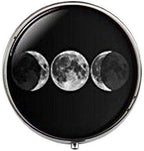 XLPING Triple Moon Witches Moon Goddess 3-Compartment Glass Candy Pill Box