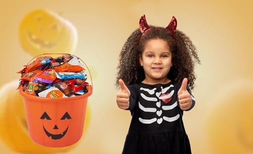 Halloween Chocolate Candy Filled Pumpkin Bucket, Candy Pre-filled Large Pumpkin Bucket, Appr 80 Candie Treats, Spooky Party Favor Bulk Candy Gift, Kids Trick or Treat Bars, Peanut Butter Cups, Fangs
