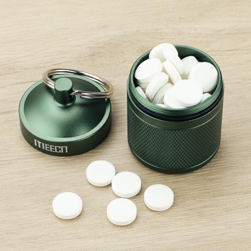 Keychain Pill Holder, Box, Aluminum, Waterproof Container, Pill Organizer for Outdoor Travel Camping，Size: 1.6 x 1.6 x 2 in (Green)