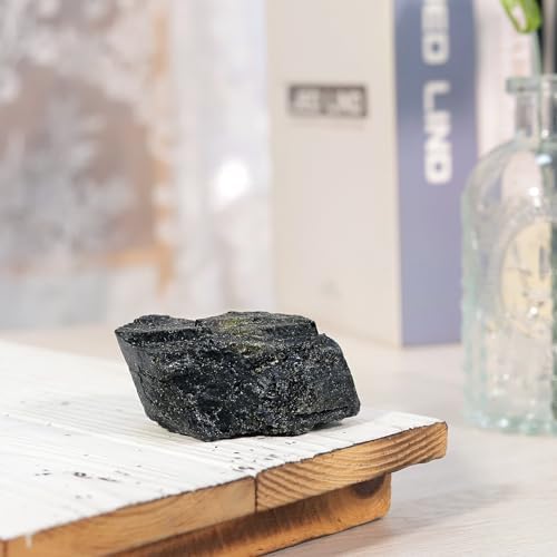 Sportmusies Natural Green Tourmaline Crystal Cluster Specimen Collection, Irregular-Shaped Raw Stone Decoration for Home Office Healing Reiki, 0.22-0.44 lb