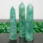 5.8-6.2 Inch Natural Green Fluorite Crystal Point 2Pcs Set, Single Terminated Hexagonal Prism Stone, Energy Protection Spiritual Awakening Crystal, Reiki Meditation Home Decor Ornament Gift