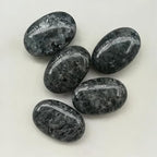 Natural Black Labradorite Oval Shaped Palm Crystal and Healing Spa Energy Massage Stone,Crystal Chakra Body Care Stone