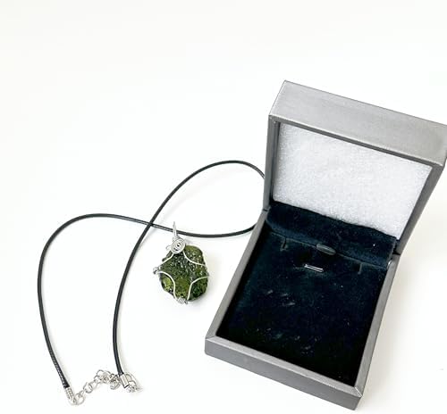 Moldavite Pendant Necklace, Irregular Energy Stone Aerolites Czech Crystal, Green Healing Crystal,Unique Meteorite Jewelry