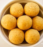 HIMALYA FRESH Besan Ladoo 12oz - Premium Authentic, Luxurious Indian Food & Sweets Made With pure simple ingredients Gram flour, Sugar, Cardamom & Vegetable Oil - No Fillers Or Preservatives (1 Box)