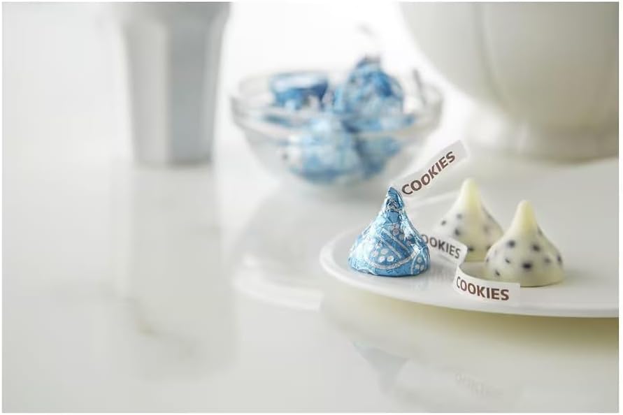 Cookies & Cream Kisses Candy - 1.5 lb Bulk Bag - White Creme Kiss-Shaped Candy (Approx. 150 Individually Wrapped Pieces) for Sweets Bowls, Party Favors, Baby Showers, Dessert Tables & Baking