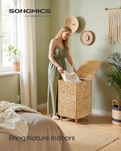 SONGMICS Laundry Hamper, 25 Gal. (95 L) Handwoven Water Hyacinth Wicker Laundry Basket with Lid, Natural Material, Removable Machine Washable Liner, Handles, Natural ULCB201Y01