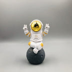 Figurine Astronaut Statue Spaceman Décor,Desktop & Tabletop Decorative Cute Mini Space Figure Ornament,Cake Toppers Decoration and Craft Gift(Gold and White Astronaut Figurine)