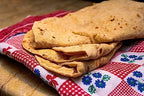 Chapati Flour 1kg, Medium - Roti, Indian Flat Bread, Make Parantha, Stuffed flatbread at home for Indian curry by Harry Harvey
