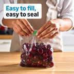 Amazon Basics Square Snack Bags with Double Zipper, Seals in Freshness, 5 1/8" x 4 11/16", 100 Count