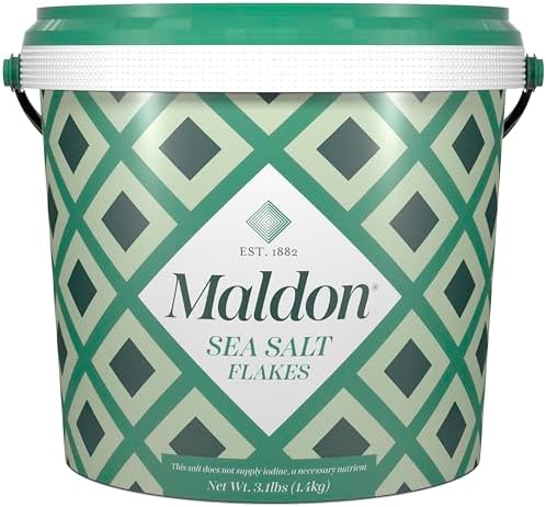 Maldon - Sea Salt Flakes Tub, 3.1 lb (1.4kg) - Unique Pyramid Shaped Salt Flakes, Perfect for a Wide Range of Dishes, Hand-Harvested for Four Generations