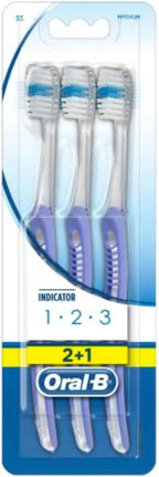 Oral-B Manual 1-2-3 Indicator Toothbrush