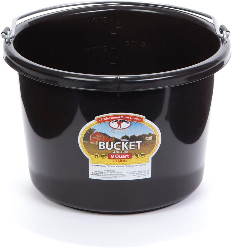 Little Giant® Plastic Animal Feed Bucket | Round Plastic Feed Bucket with Metal Handle | Made in USA | 8 Quarts | Black