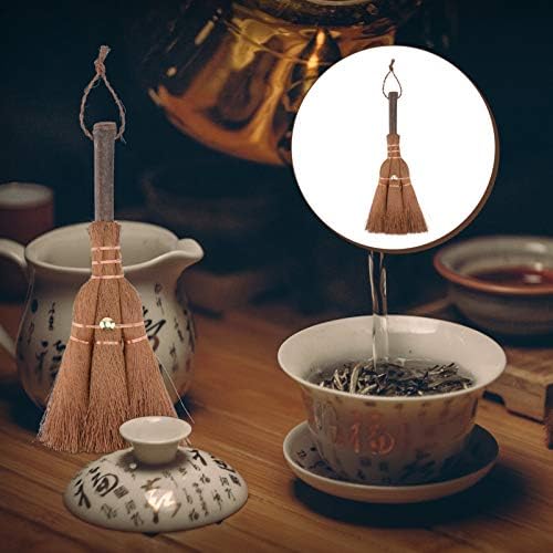 Yardwe Mini Palm Broom Small Handheld Brush with Natural Bristles and Hanging Rope Lightweight Cleaning Tool for Kitchen Desk and Tea Ceremony Use