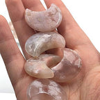 1pc Random Natural Flower Agate Quartz Crystal Moon Carvings Healing Reiki Sakura Gift Women Girl Pendant Crafts (Size : 1pc Random)