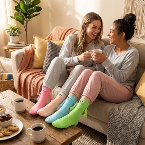 4 Pair Funny Magnetic Holding Hands Socks Funny Valentines Gifts for Her/Him Crazy Sock for Galentine's Day Women