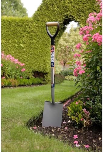 Spear & Jackson Neverbend Professional Treaded Digging Spade – Heavy-Duty Forged Carbon Steel Garden Spade for Tough Soil and Precision Digging