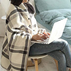 DKULMN Wheelchair Blanket, Warm Thickened Plush Windproof Wheelchair Blanket, Suitable for Men and Women