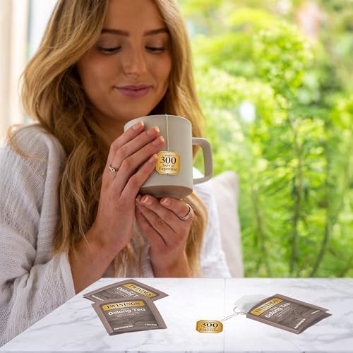 Twinings Pure Oolong Tea – Golden Caffeinated Tea, Individually Wrapped Tea Bags, 20 Count