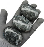 Natural Black Labradorite Oval Shaped Palm Crystal and Healing Spa Energy Massage Stone,Crystal Chakra Body Care Stone